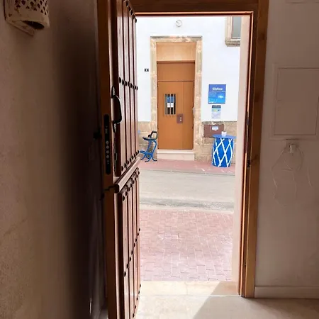 Mi Casa 4 *