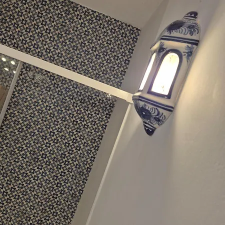Mi Casa 4 *