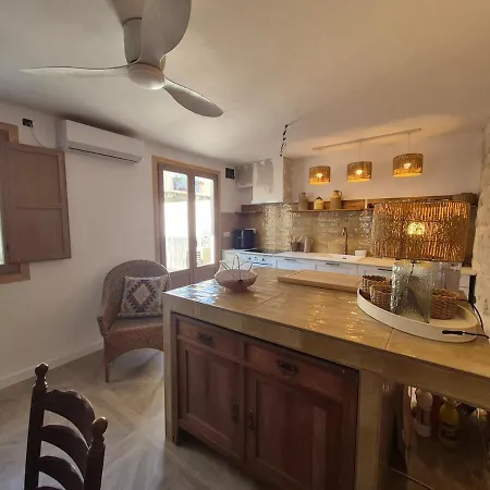 Mi Casa 4 خافييا