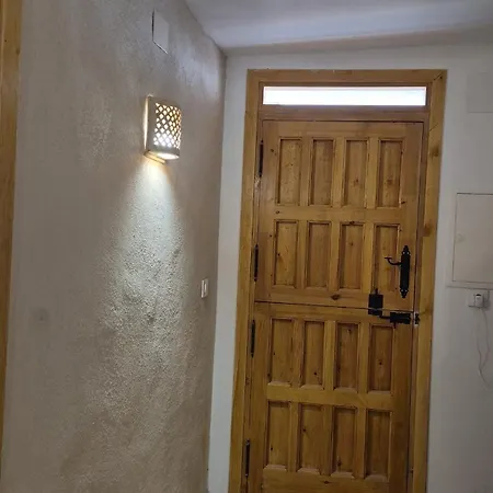Mi Casa 4 *